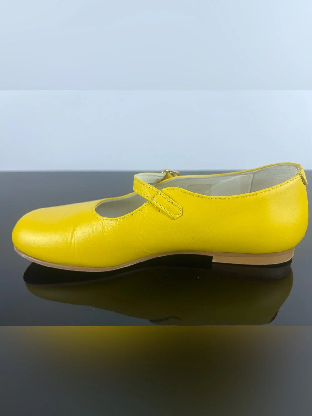 La Coqueta Kids Girls Leather Mary Jane Shoes, Yellow, 34 EU